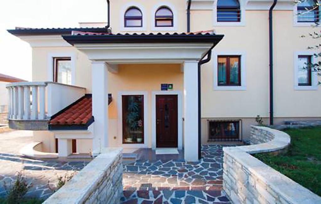 Apartments Villa Teuta 우마그 외부 사진