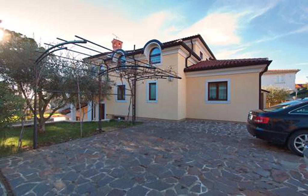 Apartments Villa Teuta 우마그 외부 사진