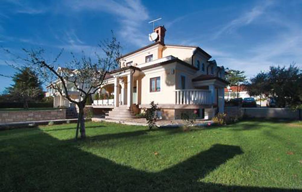 Apartments Villa Teuta 우마그 외부 사진